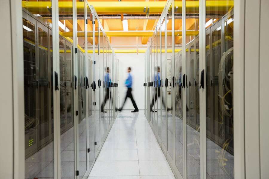 Data Center Design: True Structured Connectivity vs. LAN-Campus Connectivity