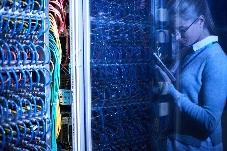 The Benefits of On-Site Managed Services for Data Centers